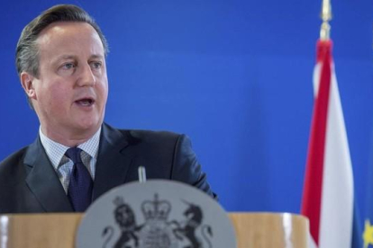 La UE comienza el 2016 con el gran desafío británico EFE / STEPHANIE LECOCQ El primer ministro británico, David Cameron, da una rueda de prensa al finalizar la segunda jornada de la cumbre de jefes de Estado y de Gobierno de la UE en Bruselas.