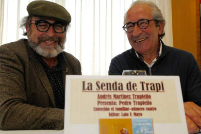 Pedro y Andrés Trapiello en la presentación. J. CASARES