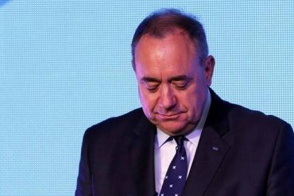 El primer ministro escocés, Alex Salmond, tras conocer el resultado del referéndum, este viernes.