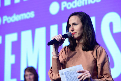Ione Belarra participa en un encuentro feminista organizado por Podemos. VÍCTOR LERENA