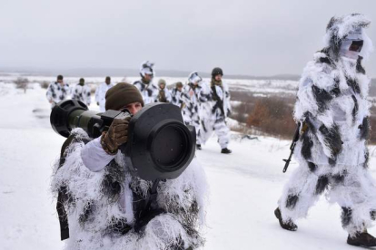 Imágenes de soldados ucranianos realizando ejercicios de entrenamiento en la frontera. MAARKYAN LISEIJO