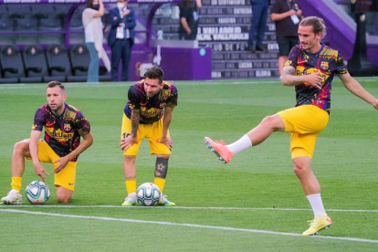 Griezmann apunta a titular frente al Nápoles con Messi y Luis Suárez en el ataque. R. GARCÍA
