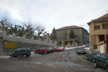 Imagen de la calle que da acceso al museo minero, en Sabero