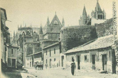 La calle los Cubos hacia el año 1901. ARCHIVO