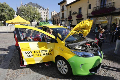 León amplía su red de abastecimiento a coches eléctricos.