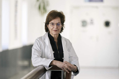 Ana Belén Caminero, en el Hospital de Ávila. RAÚL SANCHIDRIÁN