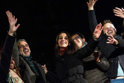 La candidata a la presidencia de la Generalitat por C’s, Inés Arrimadas, en un mitin. ENRIC FONTCUBERTA