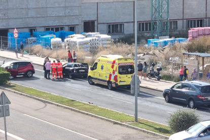 Accidente en la avenida de la Universidad. DL