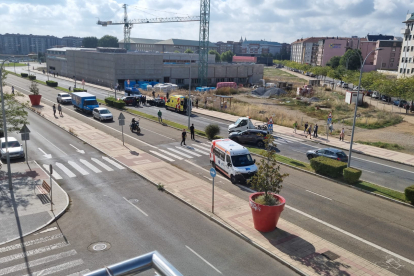 Accidente en la avenida de la Universidad. DL