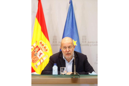 Francisco Igea ayer, tras el Consejo de Gobierno. R. GARCÍA