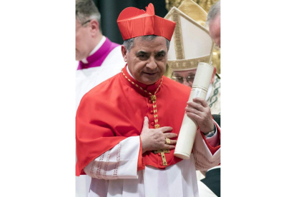 El cardenal Becciu. CLAUDIO PERI