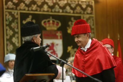 José Luis Rodríguez Zapatero, nombrado doctor Honoris Causa. FERNANDO OTERO (6)