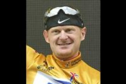 El estadounidense <b>Floyd Landis</b> se convirtió en el primer líder de la Vuelta 2004 tras el triunfo de su equipo en la contrarreloj inaugural.