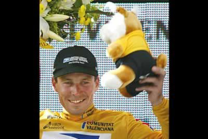 holandés Van Heeswijk se hizo con el maillot amarillo en la primera etapa en línea de la Vuelta merced a las bonificaciones de los pasos intermedios.