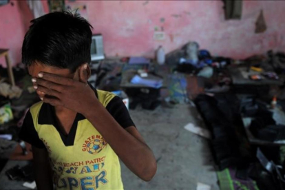 Rescate de un menor en Nueva Delhi (India), captado por una red criminal de explotación laboral infantil.