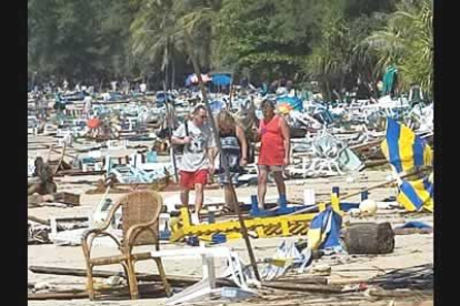 Afectó al principal destino turístico del sur de Tailandia, las islas de Phuket y Phi Phi.