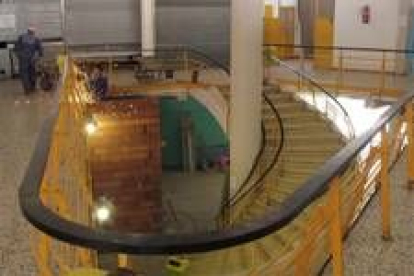 Realización de obras de acondicionamiento en la plaza de abastos en una imagen de archivo