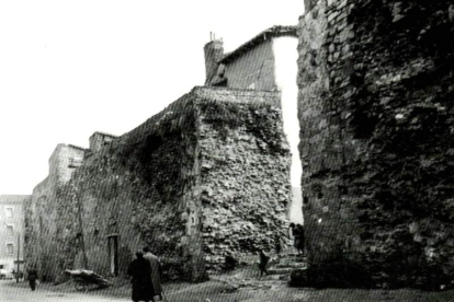 Hueco donde se construyó el arco de San Albito. ARCHIVO