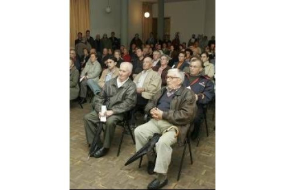 Imagen de archivo de una reunión vecinal de Ponferrada.