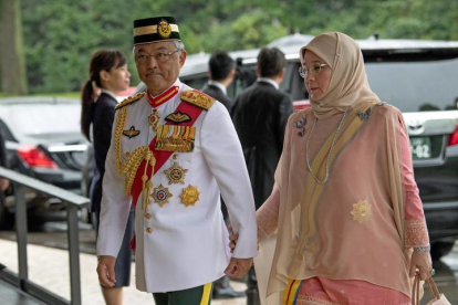 El rey de Malaysia, Abdullah Sultan Ahmad Shah y la reina,Tunku Azizah Aminah Maimunah