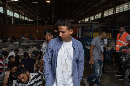 Imagen de algunos de los migrantes rescatados. ANGELOS TZORTZINIS