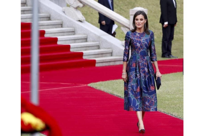 La reina durante el recibimiento oficial a los reyes de España en Seúl