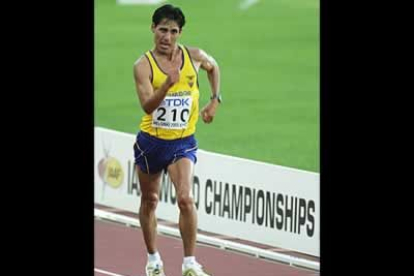 El primer oro en Helsinki fue para el ecuatoriano Jefferson Pérez, en la carrera masculina de 20 kilómetros marcha.