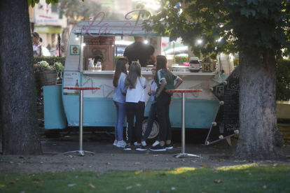 Una food truck en la edición del Come y Calle de 2019. RAMIRO
