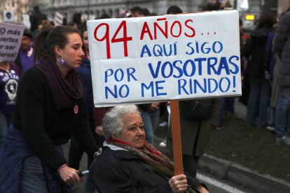 Participantes en la manifestación del 8M de Madrid. RODRIGO JIMÉNEZ