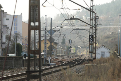 Vías de tren en un rincón de la provincia leonesa. DL