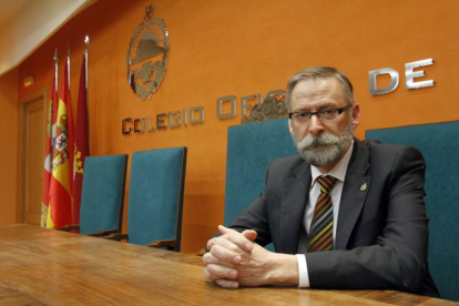 El presidente del Colegio Oficial de Veterinarios en León, Luciano Díez.