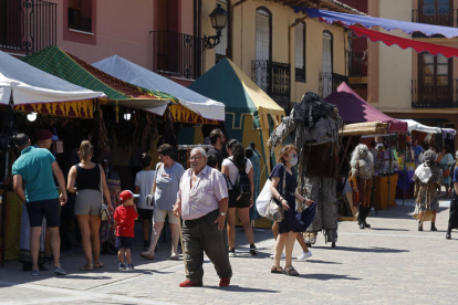El espíritu medieval volvió a invadir durante este fin de semana las calles de Mansilla de las Mulas. FERNANDO OTERO PERANDONES