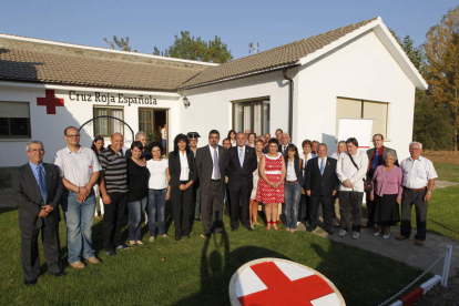 Las autoridades comarcales asistieron a la inauguración.