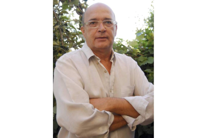 El escritor y periodista leonés Jesús Locampos. dl