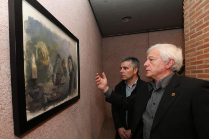 Santiago Macías y Gómez Domingo, en la inauguración de la exposición.