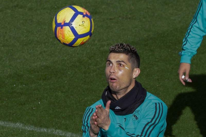 Cristiano Ronaldo estará esta tarde con el Real Madrid frente al Valencia en Mestalla. EMILIO NARANJO