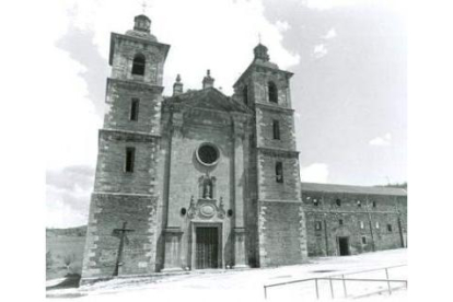 Imagen de archivo de la iglesia convento del monasterio de San Andrés