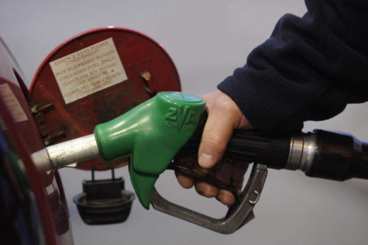El precio de los combustible hace que la cesta de la compra marque cotas históricas en la provincia. JAVIER QUINTANA