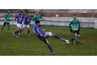 La Bañeza tratará de sumar tres nuevos puntos para reforzar su posición en la clasificación. FERNANDO OTERO