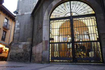 Estado que presentaba este domingo la zona objeto del cambio de denominación. J. NOTARIO