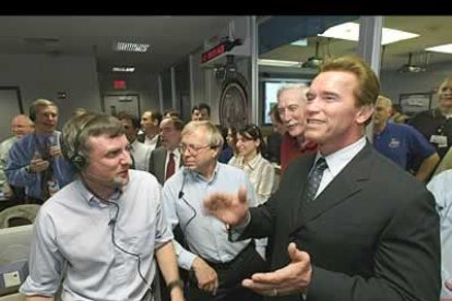 Los científicos estuvieron acompañados del ex -vicepresidente de EEUU Al Gore y del gobernador de California, Arnold Schwarzenegger.