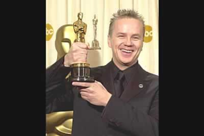 El premio al mejor actor secundario fue para Tim Robbins por «Mystic River»...