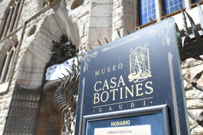 Museo Casa Botines. J. CASARES
