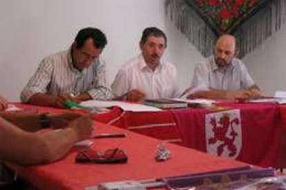 Álvaro Campo, Ricardo Magaz y Luis Arias durante la sesión celebrada en Soto de la Vega
