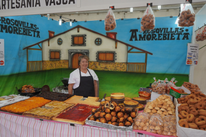 Feria del Dulce de Benavides de Áorbigo. J. NOTARIO