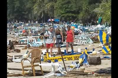 Afectó al principal destino turístico del sur de Tailandia, las islas de Phuket y Phi Phi.