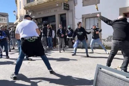 Se arrojaron objetos en la batalla. EL PROGRESO