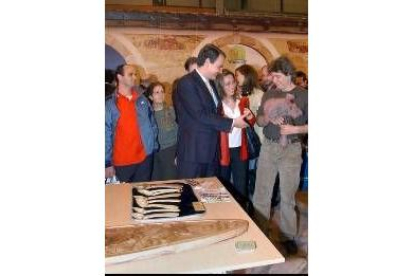 Rodríguez Zapatero visitó ayer el pabellón de León en Fitur