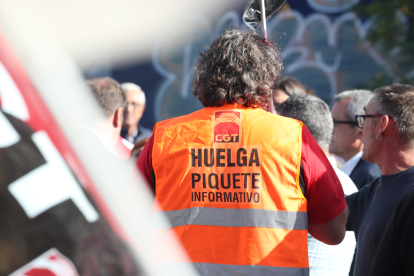 Huelga y protesta en Teleperformance Ponferrada. ANA F. BARREDO (5)