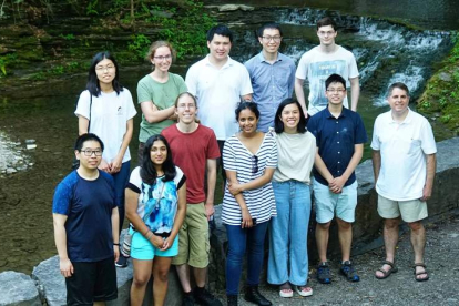 Foto grupal prepandémica del equipo de Cornell, en 2018. Cornell University